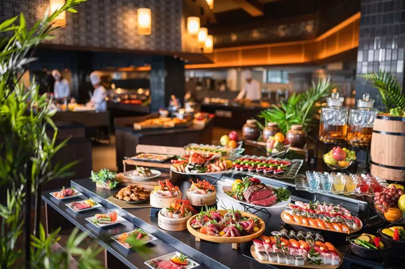 プレミアムバイキングにリニューアル！ご当地グルメや高級アイスクリームを食べ放題で楽しもう 1枚目