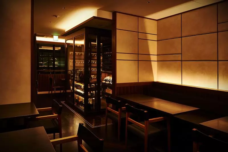ライズホテル大阪北新地内にあるフレンチレストランでワインとフレンチを愉しむ「un-treize（アントレーズ）」PR 1枚目
