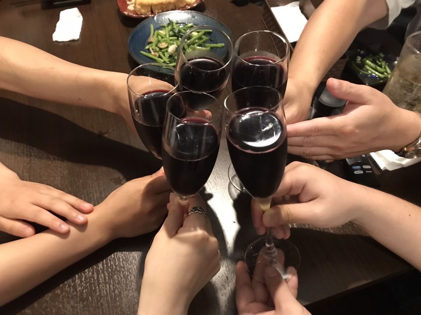 【新宿】昼飲みできるおすすめ店14選！おしゃれなバルや個室や安いせんべろ系も掲載の画像