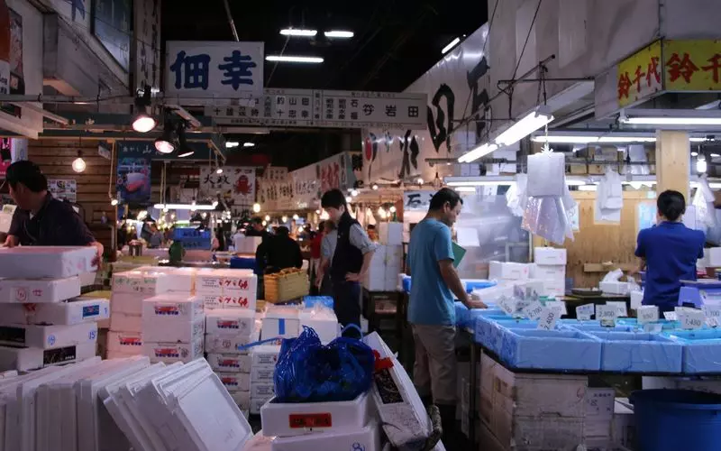 【観光時間 10:30頃】築地場内市場を見学しよう！ 3枚目