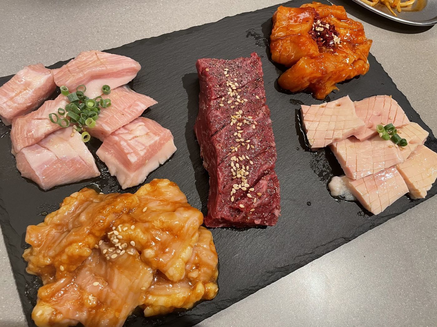野毛ホルモンおすすめ4選！場面を選ばないリーズナブルでおいしいお店も紹介の画像