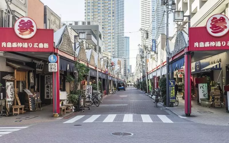 東京×下町観光7. 【月島】江戸っ子もうなずくもんじゃの本場「月島仲見世通り」 1枚目