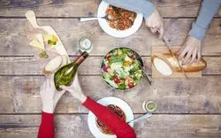 高田馬場で女子会するならここ！チーズや肉料理が好きな女子必見◎