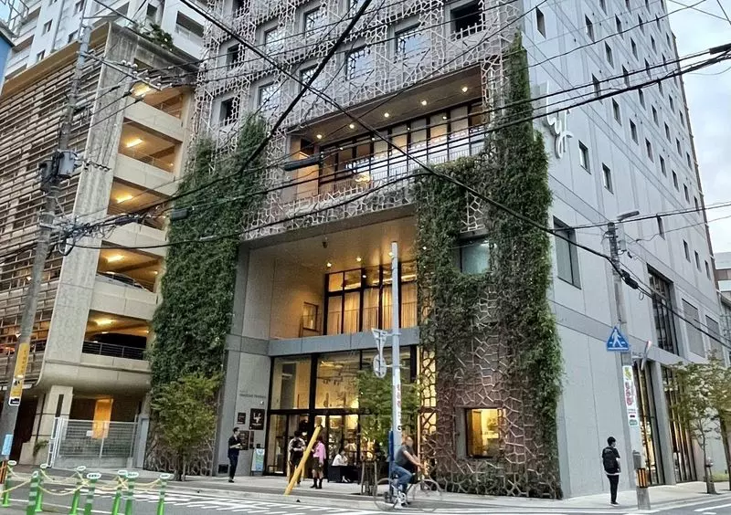 福岡でドライブ後にのんびりステイ！人との交流を楽しめるおしゃれなホテル【lyf天神福岡】PR 1枚目