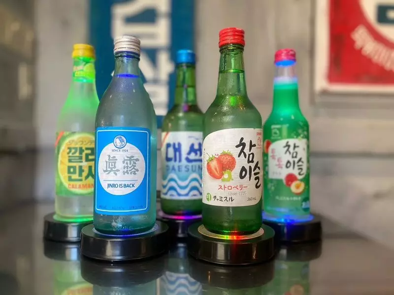 コンセプトは本場韓国屋台!種類豊富なお酒も楽しめる 2枚目