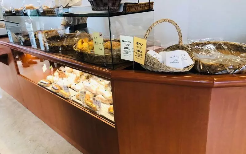 こだわりの塩パン!アレンジされた珍しい塩パンも必見 1枚目