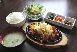 「DUBU DUBU」で本格韓国料理！名古屋・伏見でコリア気分♪