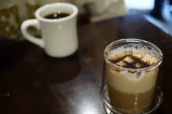 【京都】河原町駅から徒歩約1分！クラシカルな店で本格コーヒーを♡