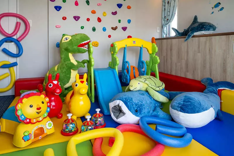 子ども限定の客室！？子連れで沖縄旅行に行くなら『ファミリーコンド北谷ヒルズ by コルディオプレミアム』PR 1枚目