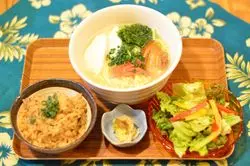 【沖縄料理いたりあん】「やーかぃ」で、未知の新感覚グルメ！