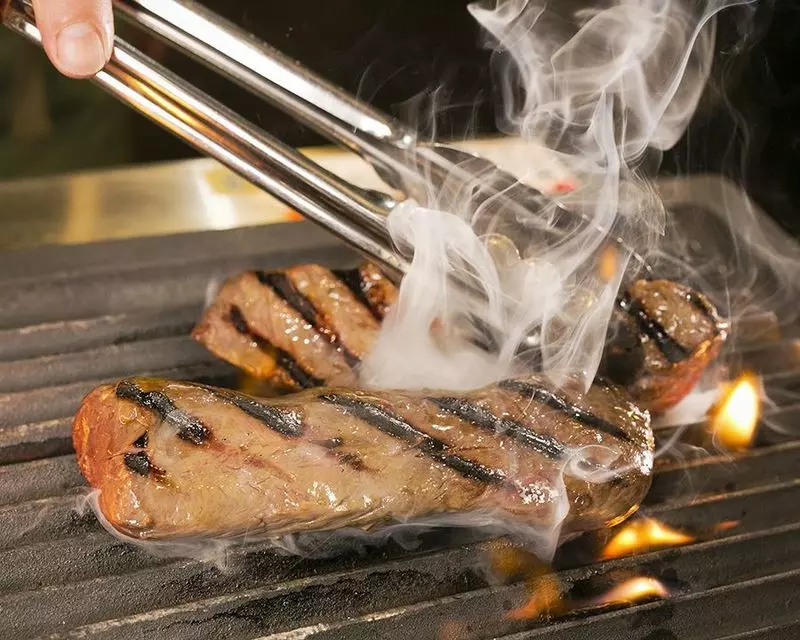 浜松町でフレンチ出身のシェフが作る本格的な料理とワインを楽しめる「BARU TeeRex」PR 1枚目