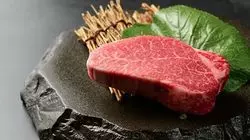 【黒毛和牛から滴る肉汁】新宿の「焼肉かなう」で極上の焼肉ディナー♡