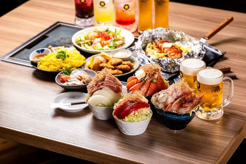 コース料理はお腹いっぱいになる充実のメニュー！ 1枚目