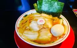 【絶品】ラーメン激戦区・中野で深夜も行けるラーメン屋◎