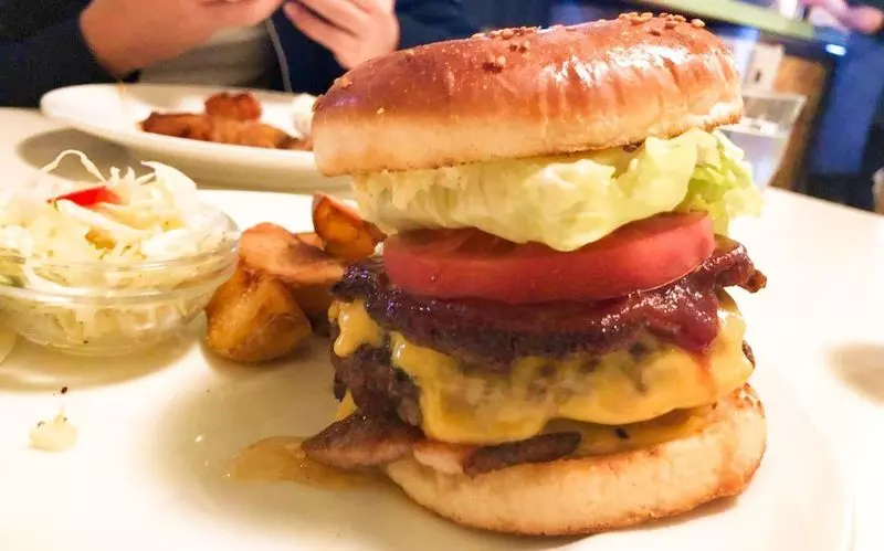 三軒茶屋はハンバーガー激戦区☆新店舗から大人気の話題まで6店