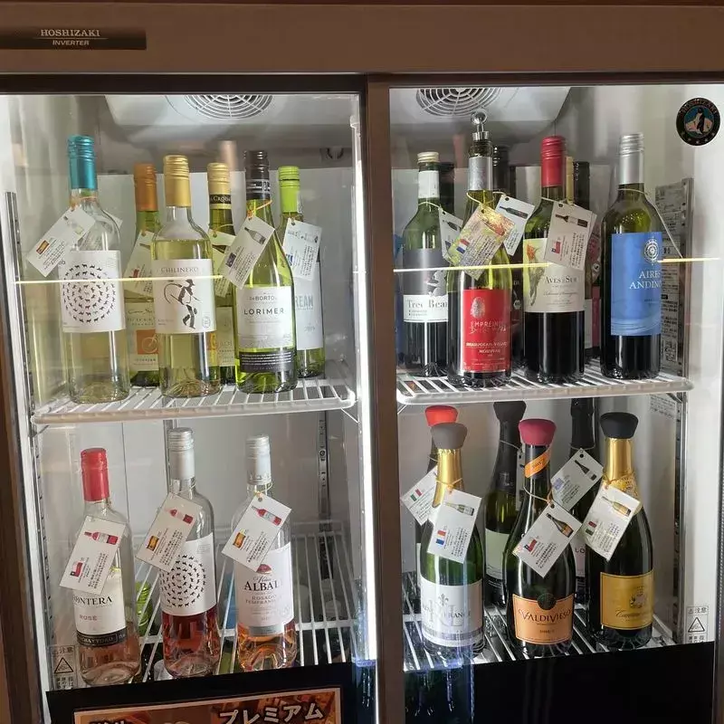 こだわりの食材&種類豊富なアルコールメニューをカジュアルに堪能 1枚目