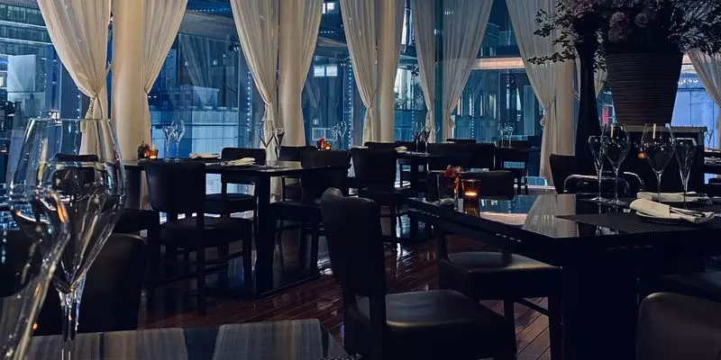 【屋内】都内で本格NYスタイルのアメリカンステーキ！ステーキハウスで大人デート「BLT STEAK GINZA」PR 1枚目