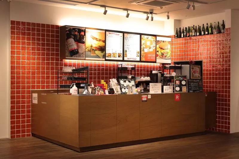ポークバーガー専門店『ポルコズダイナー』のグルメに舌鼓 1枚目