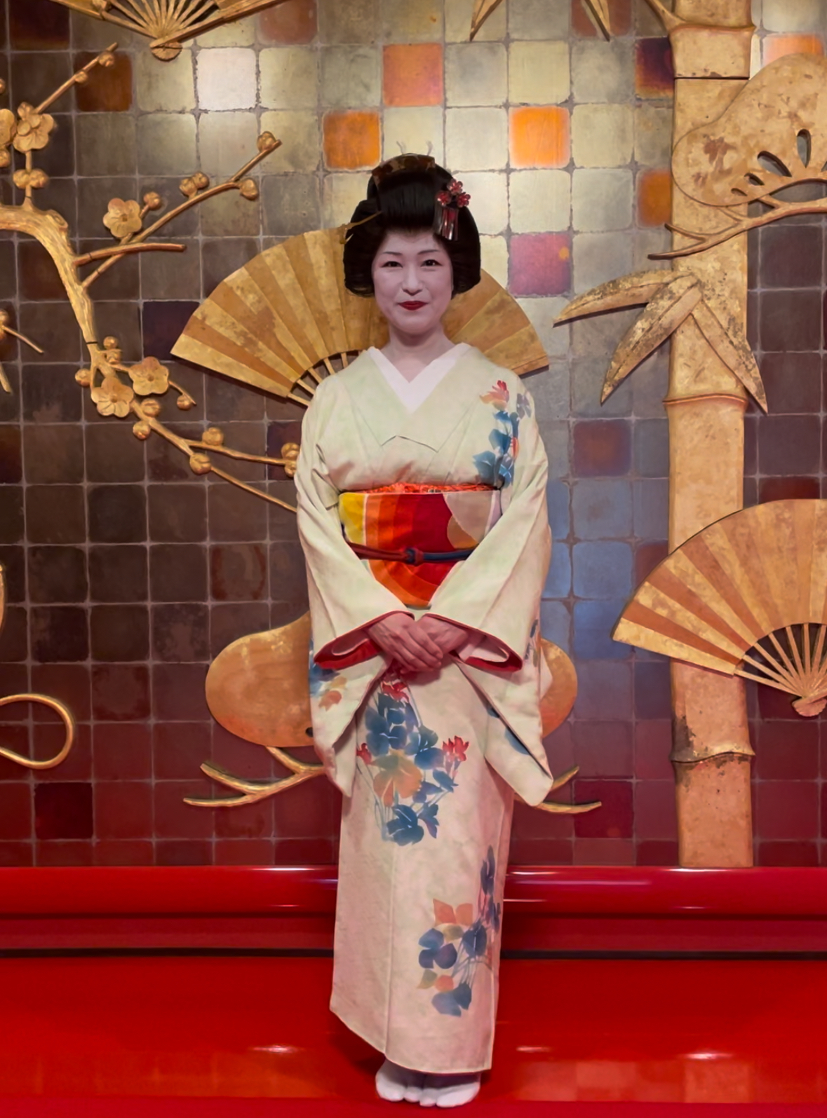 「歩く素直」酒田舞娘の師匠 小鈴さん