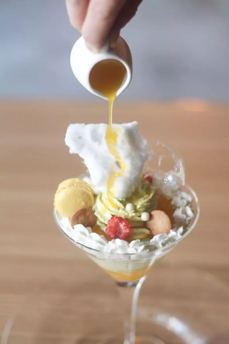 思わずうっとり！季節ごとに登場する美しいパフェ 2枚目