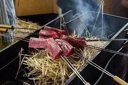 高知といえば鰹タタキ！藁焼き体験もできちゃうお店をご紹介◎