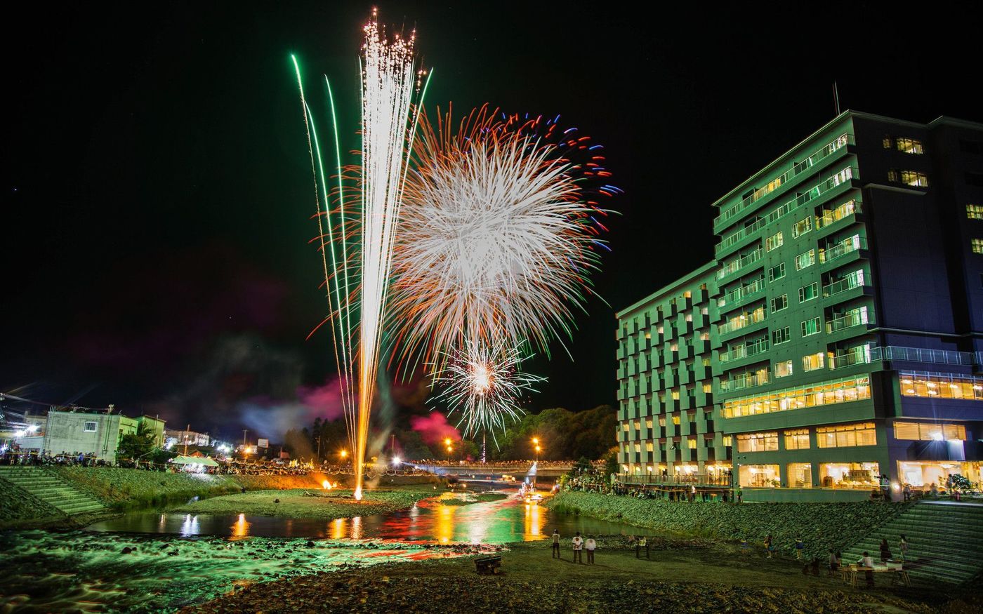 北海道を観光しよう！8月におすすめ10スポットをご紹介の画像