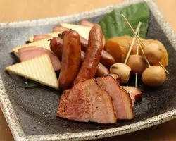 「伊蔵 半蔵門」が令和元年にリニューアル！絶品和食居酒屋に行こう