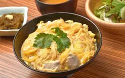 池袋でお気に入りの親子丼を見つけよう！これであなたも親子丼の虜