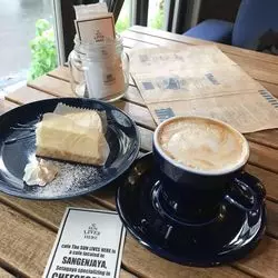 【東京・三軒茶屋】素材にこだわった濃厚チーズケーキ専門店◎