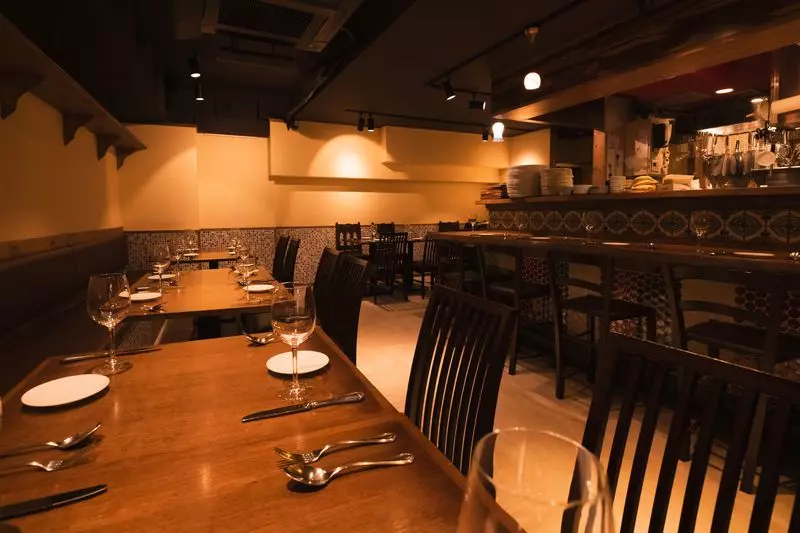 新宿の隠れ家バルでこだわりの海鮮料理とワインを堪能「Seafood bar Ermitage 代々木店」[PR] 2枚目