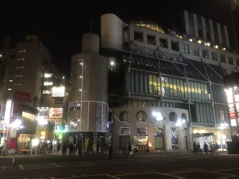 5. よしもと無限大ホール 1枚目