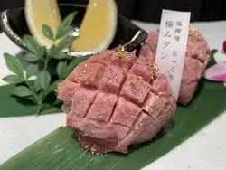 飯田橋でおいしい焼肉はここ！溶ける焼肉「とびうし」