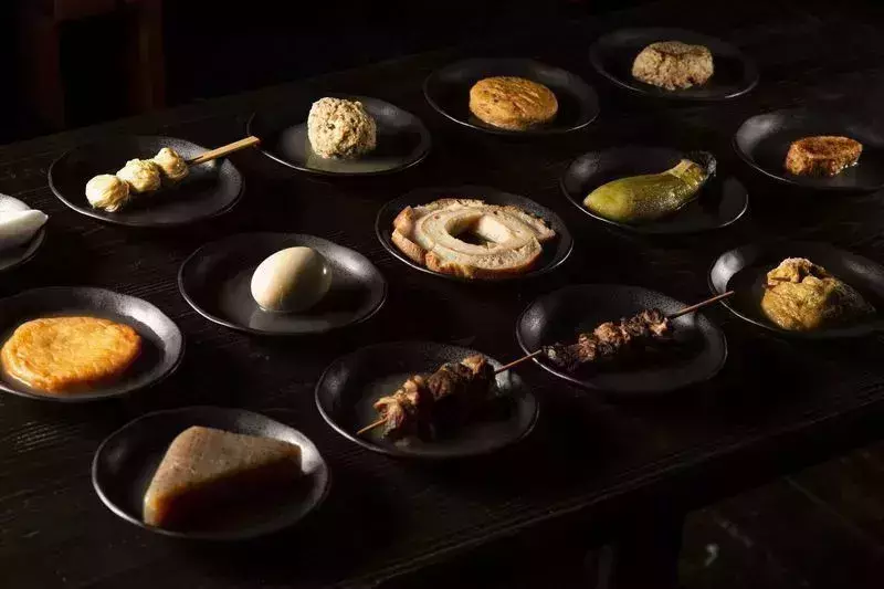 居酒屋でこだわりのおでん!約78時間じっくり煮込んだ牛だしと多様なお酒 1枚目