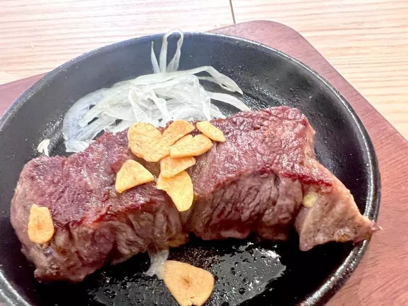 【秋葉原×肉】一度食べたらやみつき！名物ビフテキを堪能「BEEF KITCHEN STAND 秋葉原電気街口店」PR 1枚目