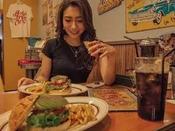 【白岡】オシャレで美味しい！本格ハンバーガーを食べに行こう♡
