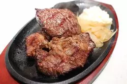 【渋谷×ステーキ】渋谷に新たな肉スポット爆誕。肉好き筆者による実食レポ◎