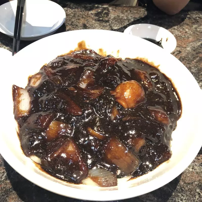 手打ち麺が自慢のジャジャン麺♪ 1枚目