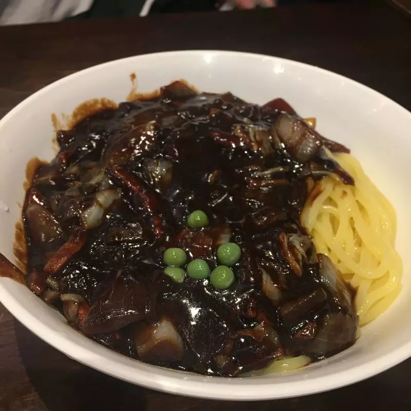 韓国人気店の味を新大久保で堪能♡ 1枚目