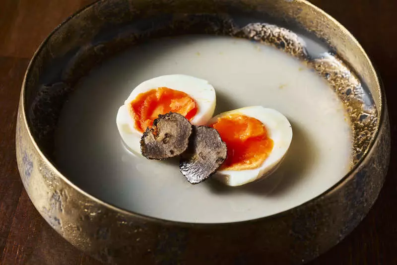 6タップのクラフトビールをゴクリ 4枚目