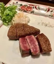 恵比寿・広尾の隠れ家。「鉄板焼くびれ」はデートのディナーにおすすめです♪