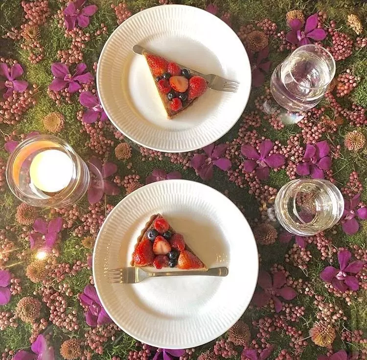 東京いちごスイーツ3. 花に囲まれたおしゃれ空間「Nicolai Bergmann NOMU」 1枚目