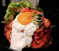 表参道で肉やラーメンをがっつり！おしゃれで美味しいランチを♡