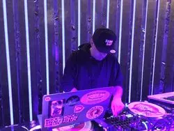 ハイグレードな大人の夜を！TABLE 9 TOKYOのDJナイト