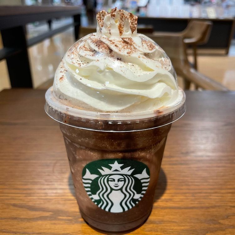 【2021】スタバの新作ドリンクのカロリー一覧！定番メニュー情報もありの画像