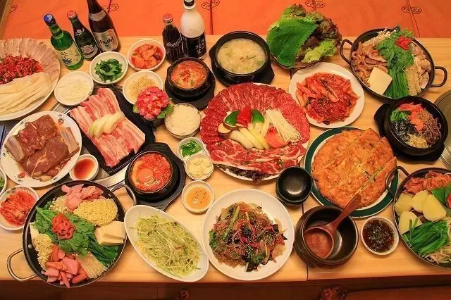 新大久保でひとりランチ5. モイセ 1枚目