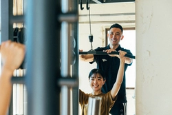女性におすすめ！『パーソナルジム Plug GYM 目黒店』で始めるボディメイク習慣	