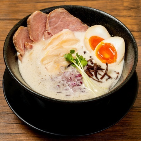 本格鶏白湯で大阪グルメを満喫！道頓堀｜鶏白湯らーめん 麺はともあれ【公式】の画像