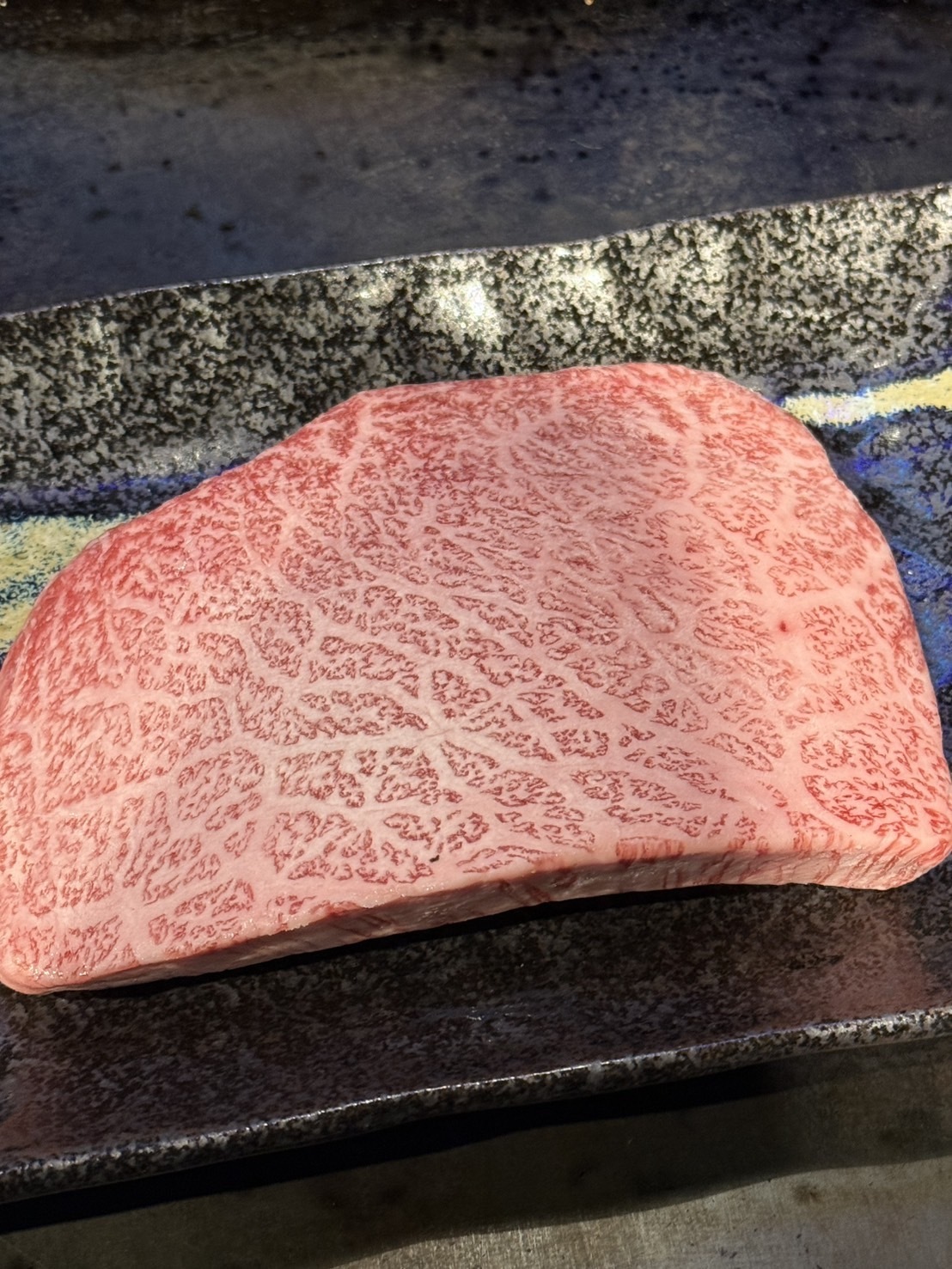 記念日を神戸牛で祝う！心斎橋の上質焼肉食べ放題｜龍乃宮 心斎橋店【公式】の画像