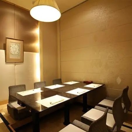 接待や記念日に！本厚木駅直結のかに専門店｜かにしげ 本厚木店の画像
