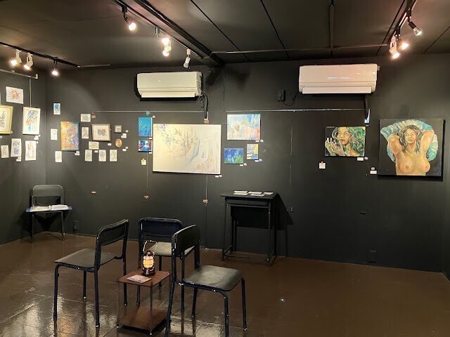 アートに囲まれた隠れ家カフェ体験！原宿｜Design Festa Cafe & Bar【公式】の画像